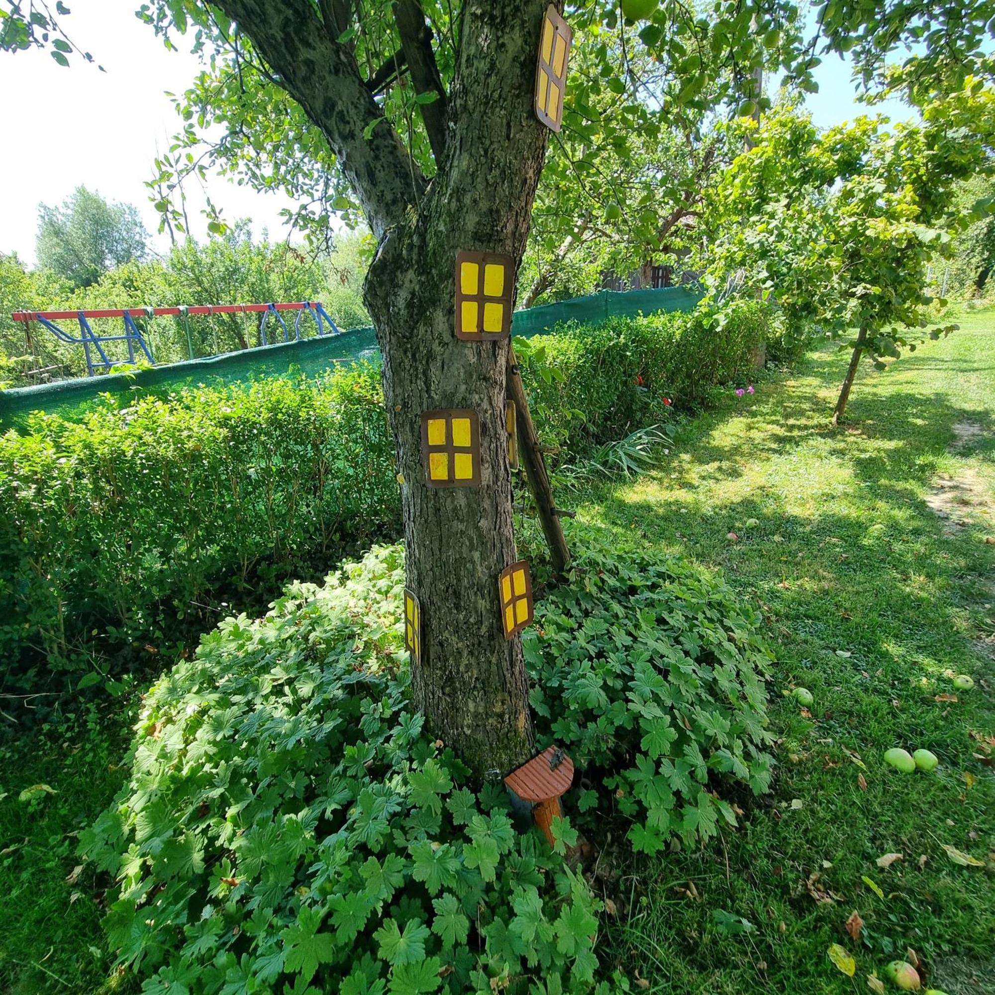Kuca Za Odmor Bajtica Villa Jesenovec Bagian luar foto
