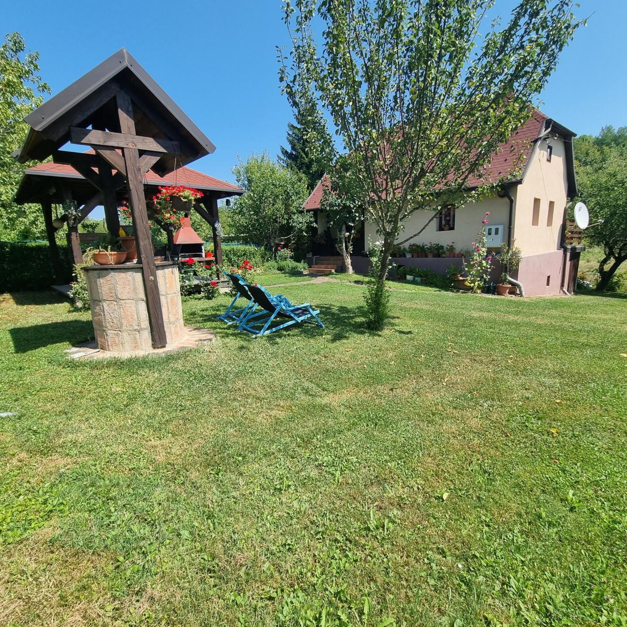 Kuca Za Odmor Bajtica Villa Jesenovec Bagian luar foto